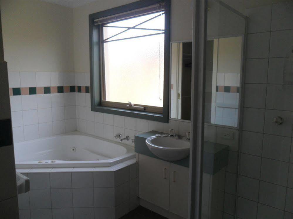 Box Hill Studio Apartment 2 ภายนอก รูปภาพ