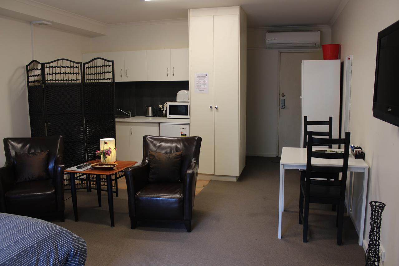 Box Hill Studio Apartment 2 ภายนอก รูปภาพ